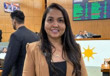 Em defesa da educação, deputada Vanda cobra envio do PCCR e se solidariza com paralisação dos professores